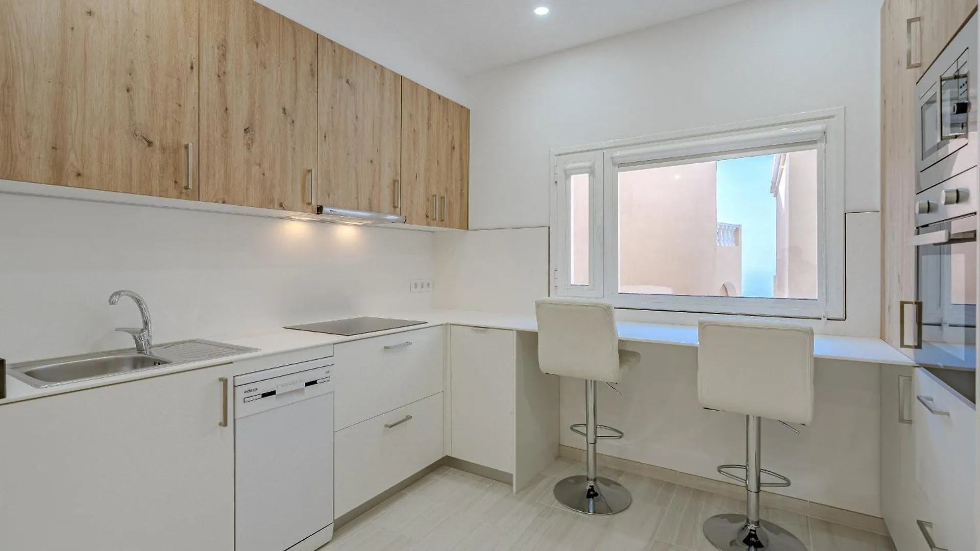 San Eugenio Cozy Apartment Costa Adeje  0*, Costa Adeje (Tenerife)