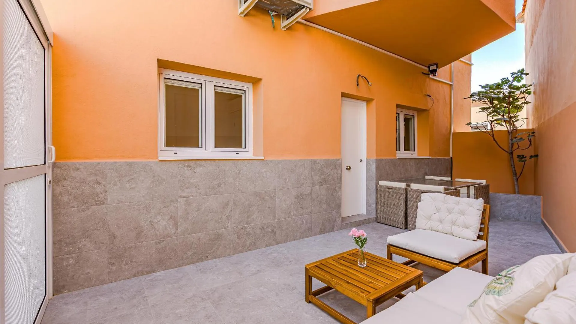 San Eugenio Cozy Apartment Costa Adeje  Spanien